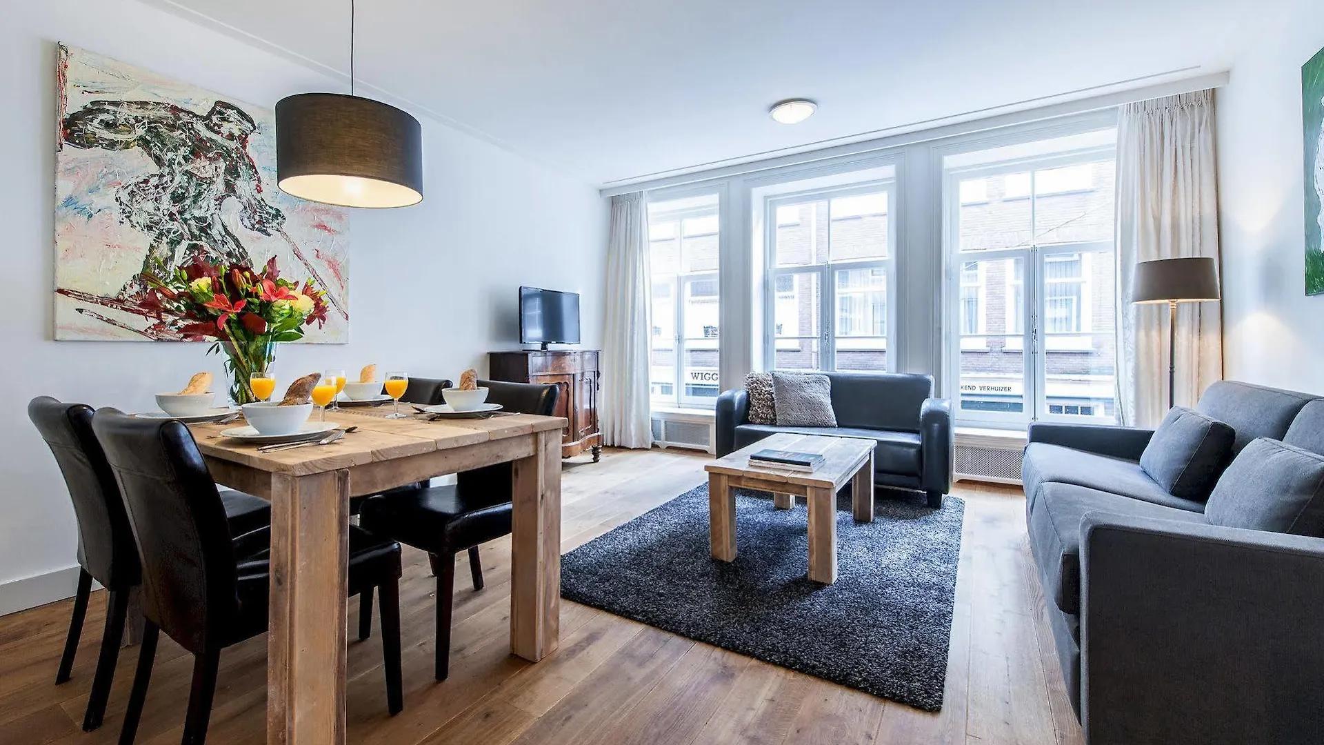 Short Stay Group Jordaan Laurier Serviced Apartments location